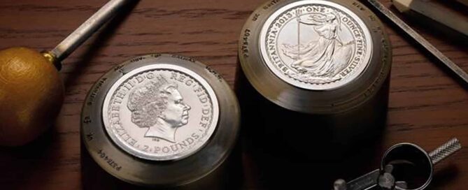 Fasten your seatbelts: Royal Mint stimmt Anleger auf turbulente und goldene Zeiten ein